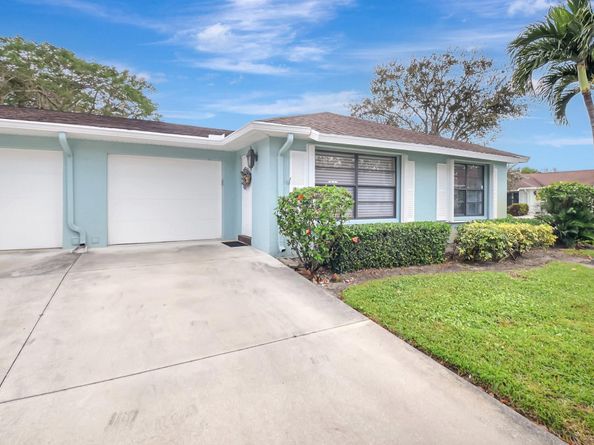 9800 Pecan Tree Drive B, Boynton Beach FL 33436
