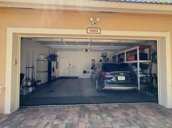 6161 Swans Ter, Coconut Creek FL 33073