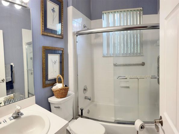 6161 Swans Ter, Coconut Creek FL 33073