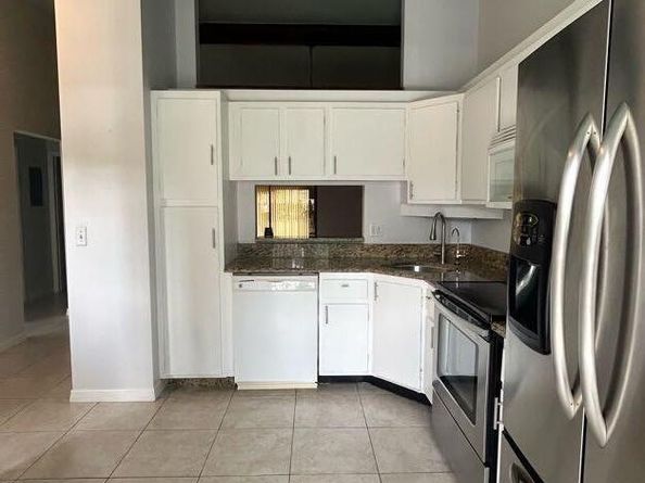725 Sunny Pine Way A, Greenacres FL 33415