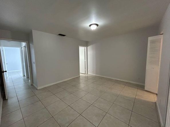 725 Sunny Pine Way A, Greenacres FL 33415