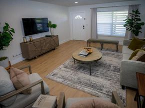 1498 ne 38th, Oakland Park FL 33334