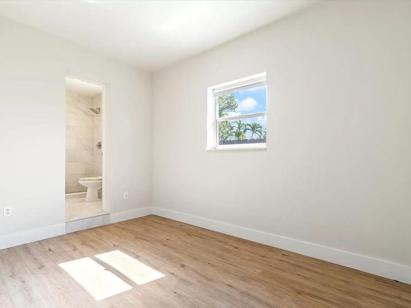 1498 ne 38th, Oakland Park FL 33334