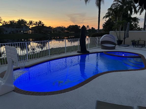 19000 NW 10th St, Pembroke Pines FL 33029