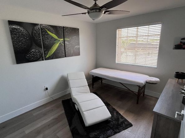 19000 NW 10th St, Pembroke Pines FL 33029