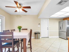 7830 NW 21st St, Sunrise FL 33322
