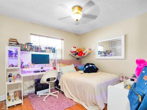 7830 NW 21st St, Sunrise FL 33322
