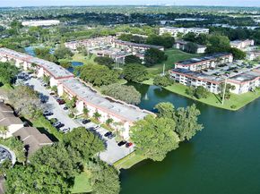 281 S Hollybrook Drive 103, Pembroke Pines FL 33025