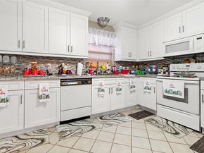281 S Hollybrook Drive 103, Pembroke Pines FL 33025