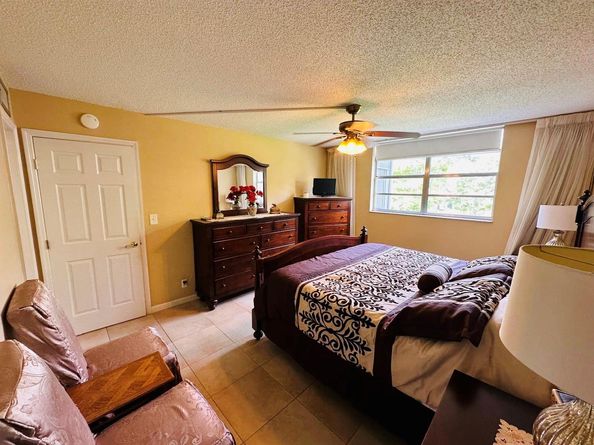 3099 NW 48th Ave 253, Lauderdale Lakes FL 33313