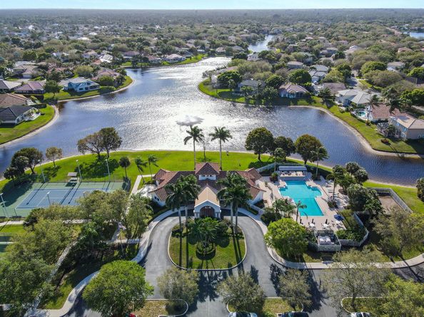 575 Scrubjay Lane, Jupiter FL 33458