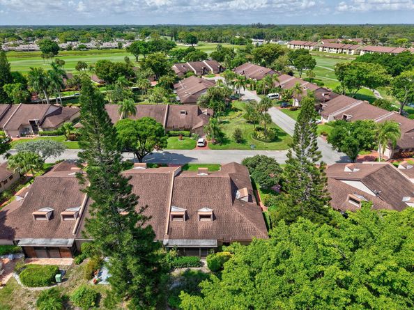 6749 Versailles Court, Lake Worth FL 33467