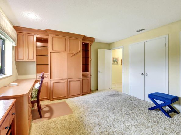 6749 Versailles Court, Lake Worth FL 33467