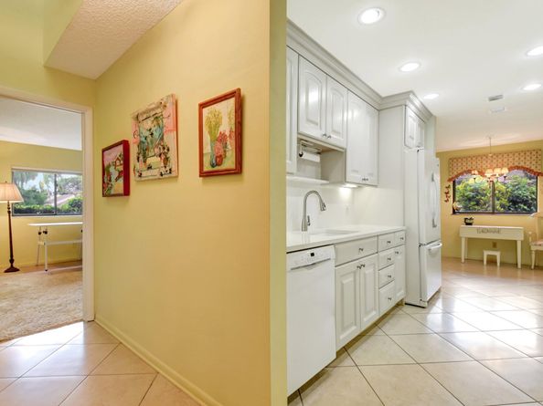 6749 Versailles Court, Lake Worth FL 33467