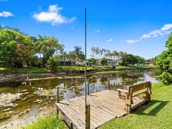 920 NW 42nd Ter, Coconut Creek FL 33066