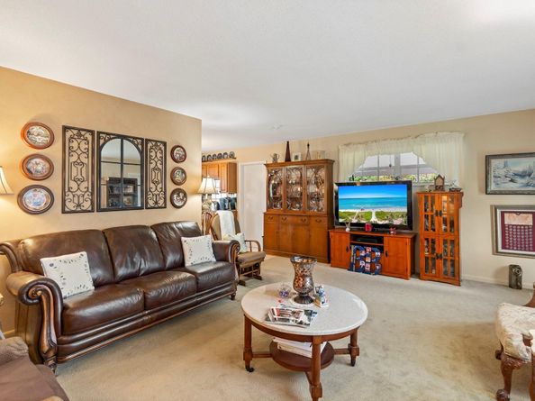 920 NW 42nd Ter, Coconut Creek FL 33066
