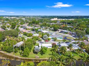 920 NW 42nd Ter, Coconut Creek FL 33066