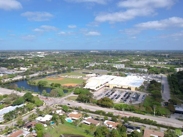 920 NW 42nd Ter, Coconut Creek FL 33066