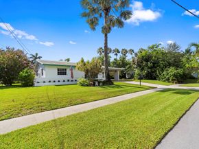 920 NW 42nd Ter, Coconut Creek FL 33066