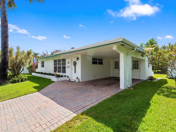 920 NW 42nd Ter, Coconut Creek FL 33066