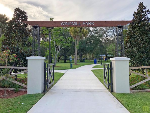 920 NW 42nd Ter, Coconut Creek FL 33066