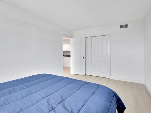 3540 S Ocean Boulevard Ph 911, South Palm Beach FL 33480