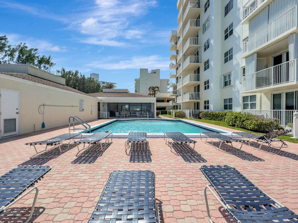 3540 S Ocean Boulevard Ph 911, South Palm Beach FL 33480