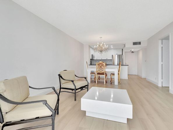 3540 S Ocean Boulevard Ph 911, South Palm Beach FL 33480