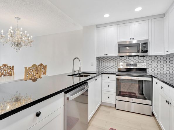3540 S Ocean Boulevard Ph 911, South Palm Beach FL 33480