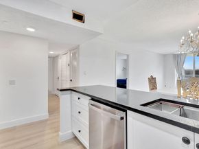 3540 S Ocean Boulevard Ph 911, South Palm Beach FL 33480