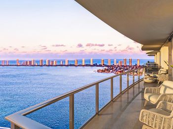 220 Lake Shore Drive