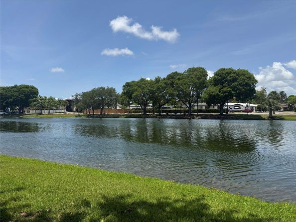 1100 NE 182nd St, North Miami Beach FL 33162