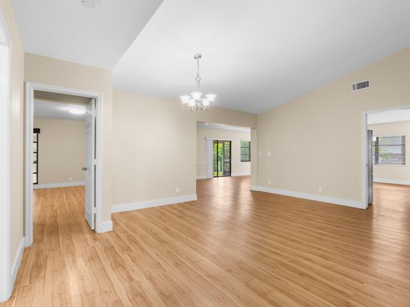 7836 Cloverfield Cir, Boca Raton FL 33433