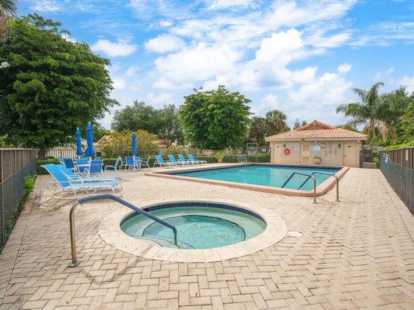 7836 Cloverfield Cir, Boca Raton FL 33433