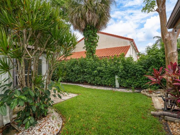 7836 Cloverfield Cir, Boca Raton FL 33433