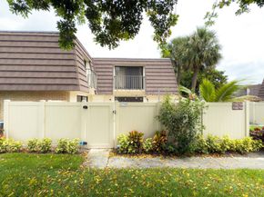 7724 77th Way, West Palm Beach FL 33407