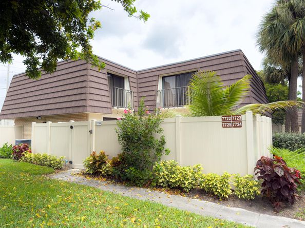 7724 77th Way, West Palm Beach FL 33407