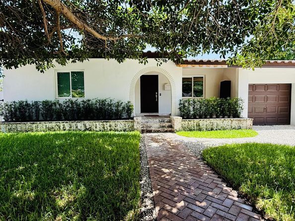 6820 SW 32nd St, Miami FL 33155
