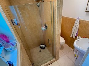 6820 SW 32nd St, Miami FL 33155