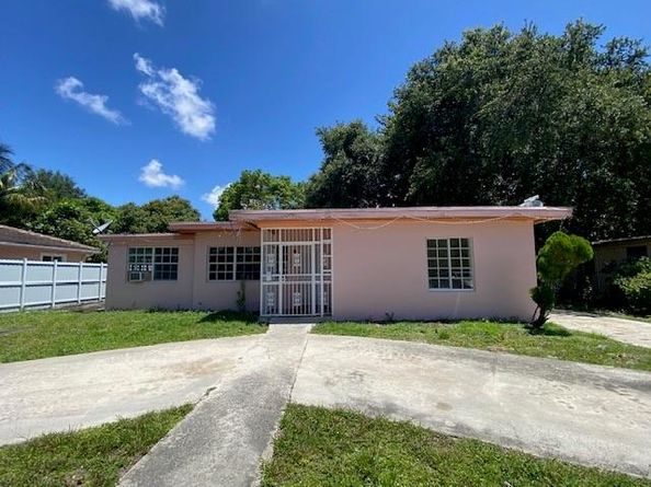 755 NE 140th St, North Miami FL 33161