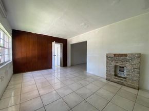 755 NE 140th St, North Miami FL 33161
