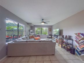 6102 Wheatley Ct, Boynton Beach FL 33436