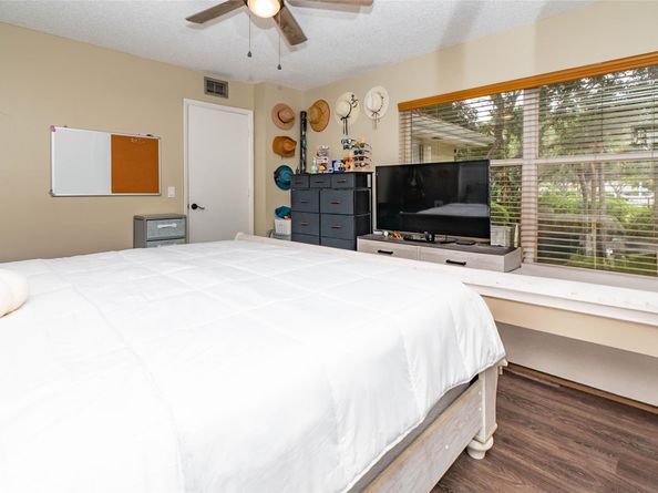 6102 Wheatley Ct, Boynton Beach FL 33436