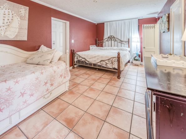 624 10th Avenue N, Lake Worth Beach FL 33460