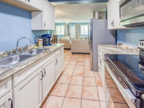624 10th Avenue N, Lake Worth Beach FL 33460