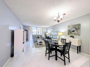 8021 N Sunrise Lakes Dr 203, Sunrise FL 33322
