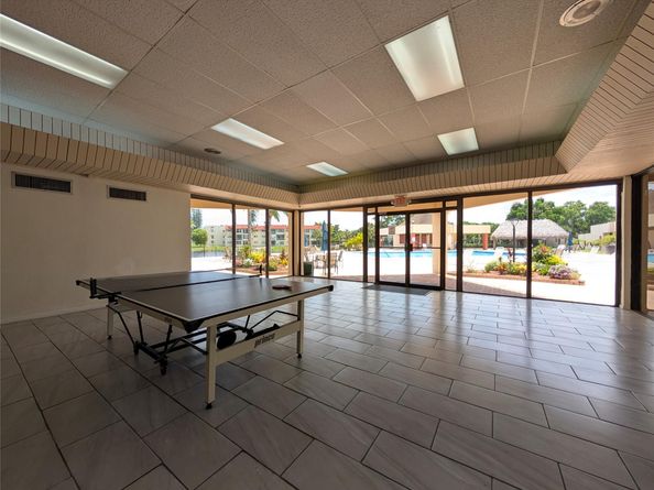 8021 N Sunrise Lakes Dr 203, Sunrise FL 33322