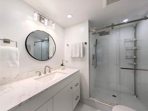 8021 N Sunrise Lakes Dr 203, Sunrise FL 33322