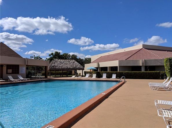8021 N Sunrise Lakes Dr 203, Sunrise FL 33322