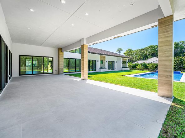 14817 Paddock Drive, Wellington FL 33414